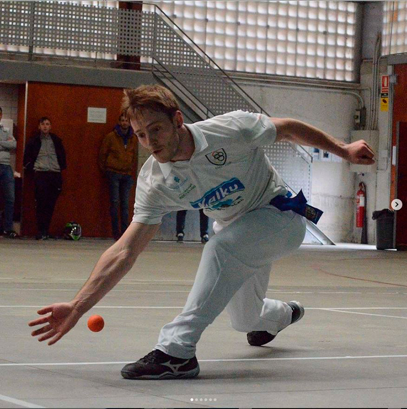 Maite Ruiz De Larramendi y Joseba Aldave, Campeones Navarros de Frontball